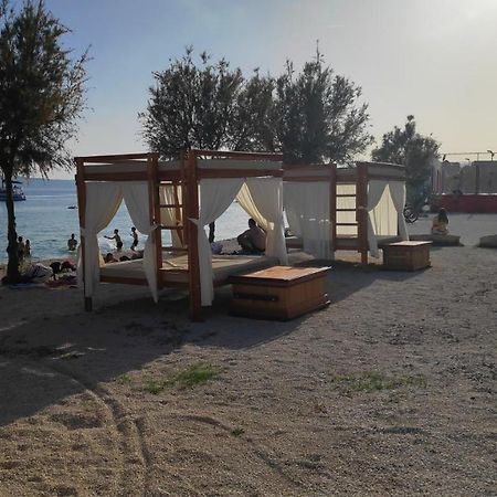 Apartments Mamich Kaštela Екстериор снимка