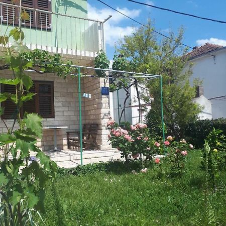 Apartments Mamich Kaštela Екстериор снимка