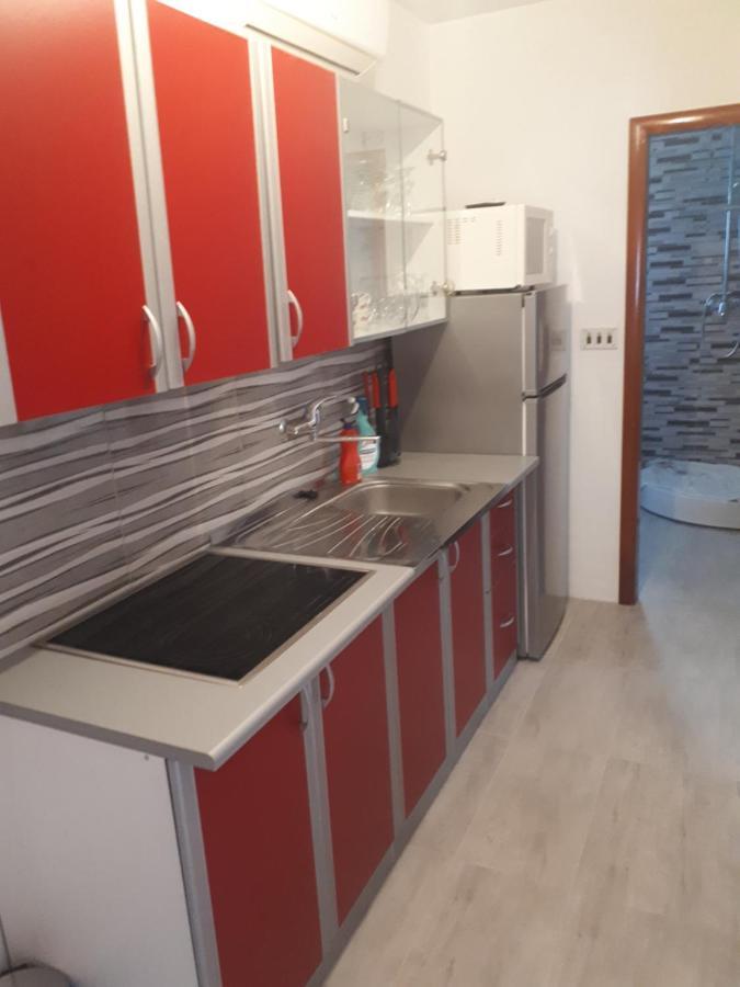 Apartments Mamich Kaštela Екстериор снимка