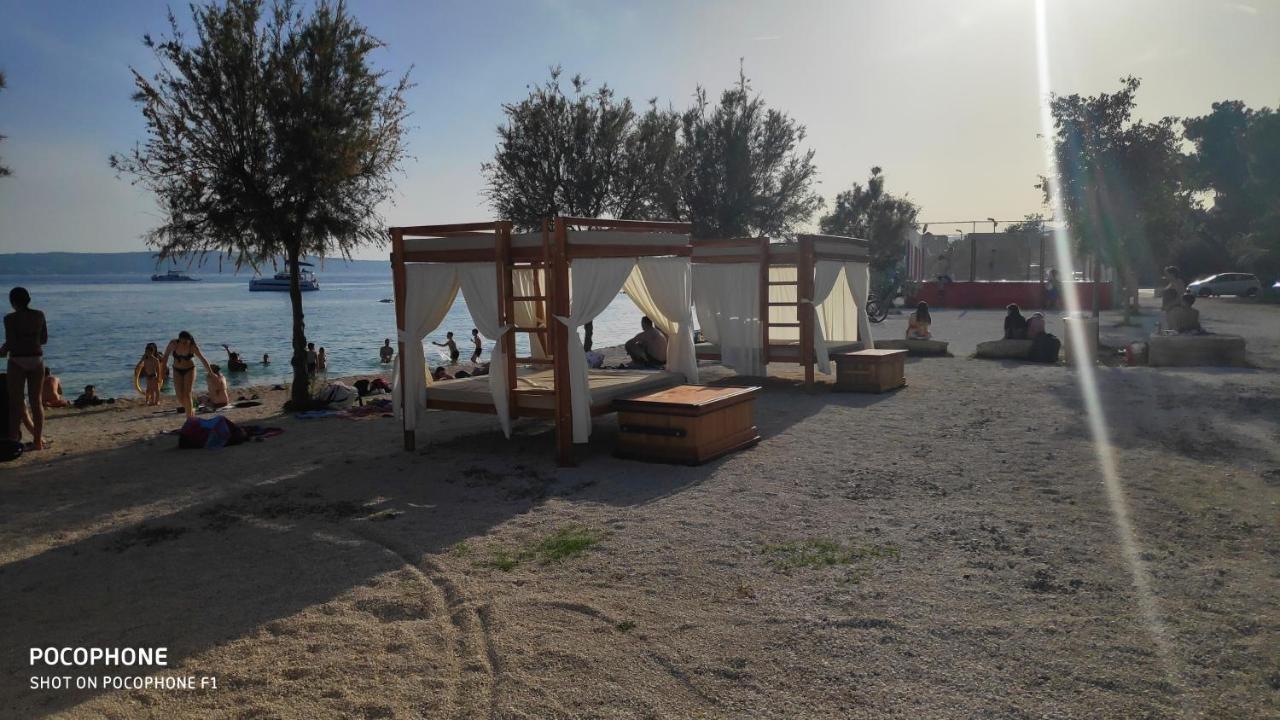 Apartments Mamich Kaštela Екстериор снимка