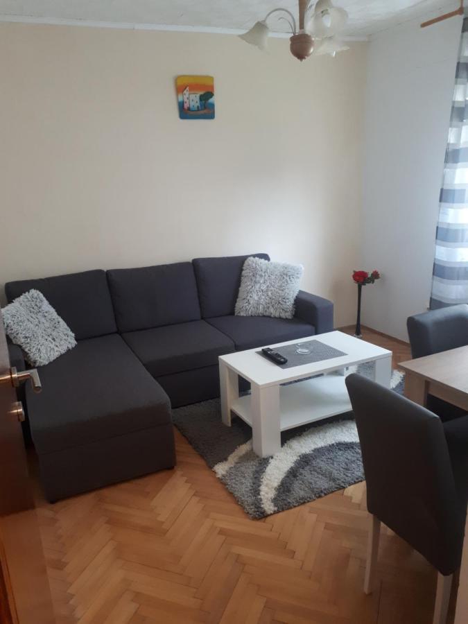 Apartments Mamich Kaštela Екстериор снимка