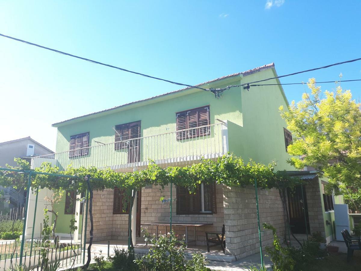 Apartments Mamich Kaštela Екстериор снимка