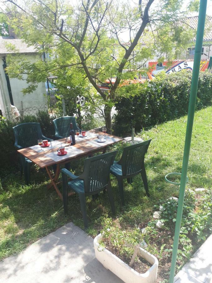 Apartments Mamich Kaštela Екстериор снимка